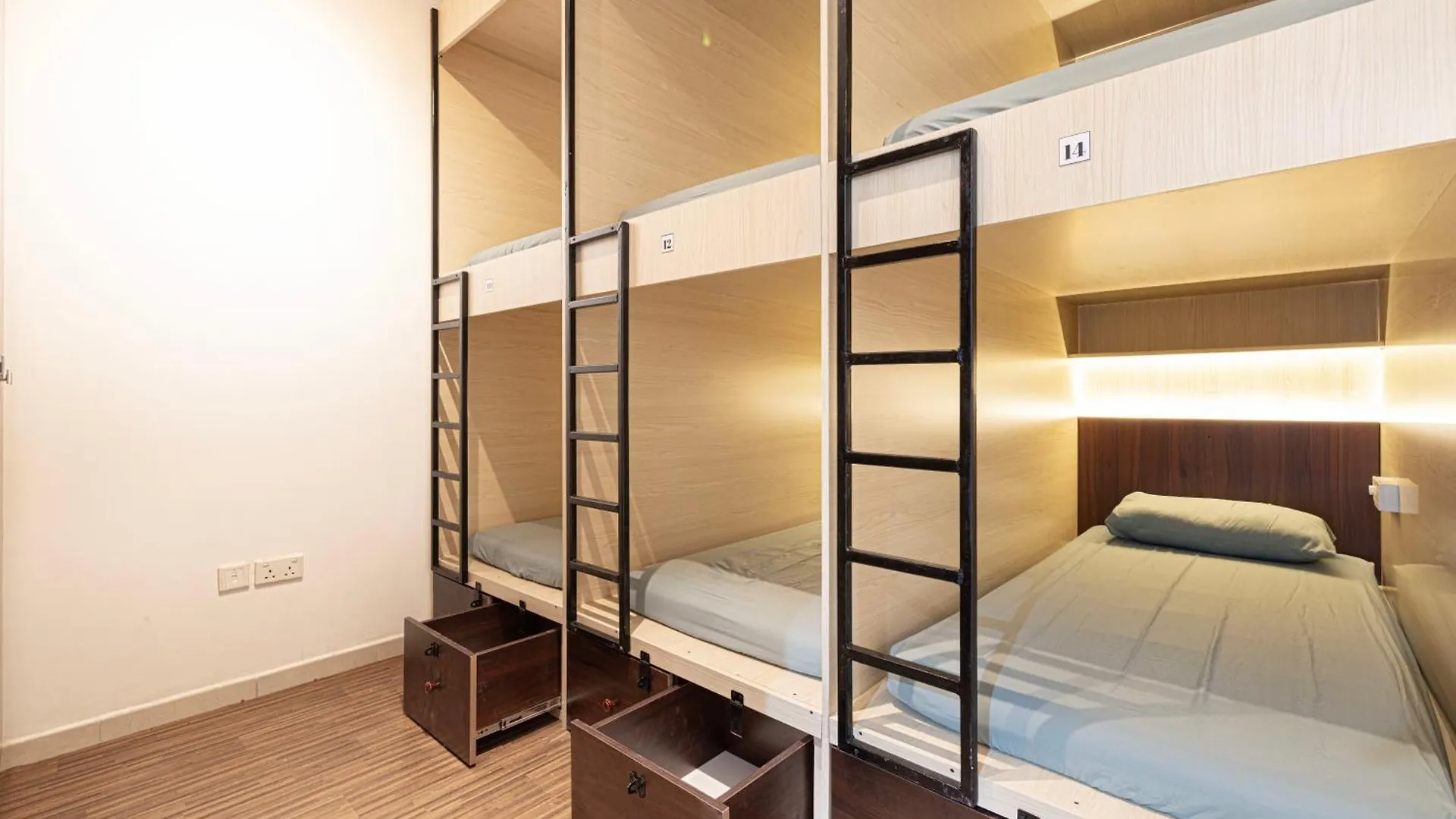 Хостел Next'House - Business Bay Central - 5 Min From Burj Khalifa Дубай 0*,